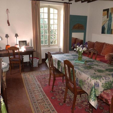 Au Coeur De La Cite Medievale Bed and Breakfast Vaison-la-Romaine Exteriör bild